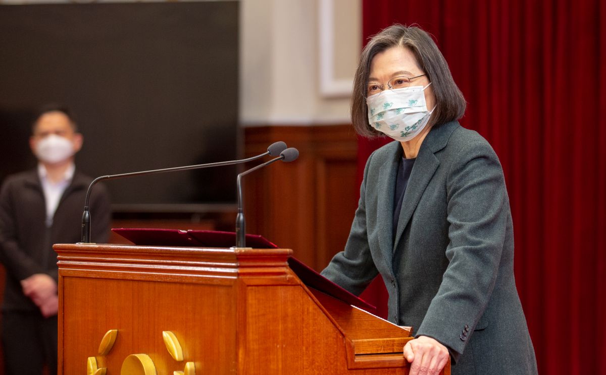 ▲蔡英文於228前夕發文，強調只有共同面對曾經的錯誤，才有機會和解、共生，並且走向團結的未來。（圖／總統府提供）