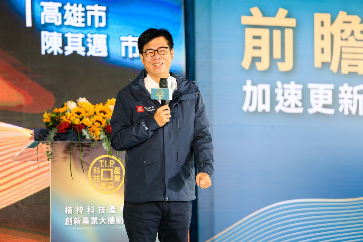 ▲高雄市長陳其邁昨（24）日宣布，高雄市區通勤月票為399元。（圖／高雄市政府提供）