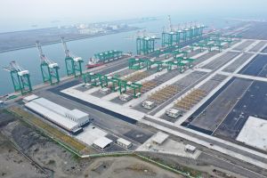 高雄港第七貨櫃中心第一期完工　部分碼頭5月正式營運
