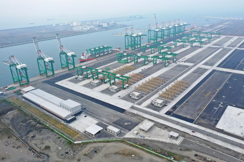 ▲高雄港第七貨櫃中心第一期S5至S3B碼頭及部分後線場地預計於5月1日正式營運。（圖／港務公司提供）