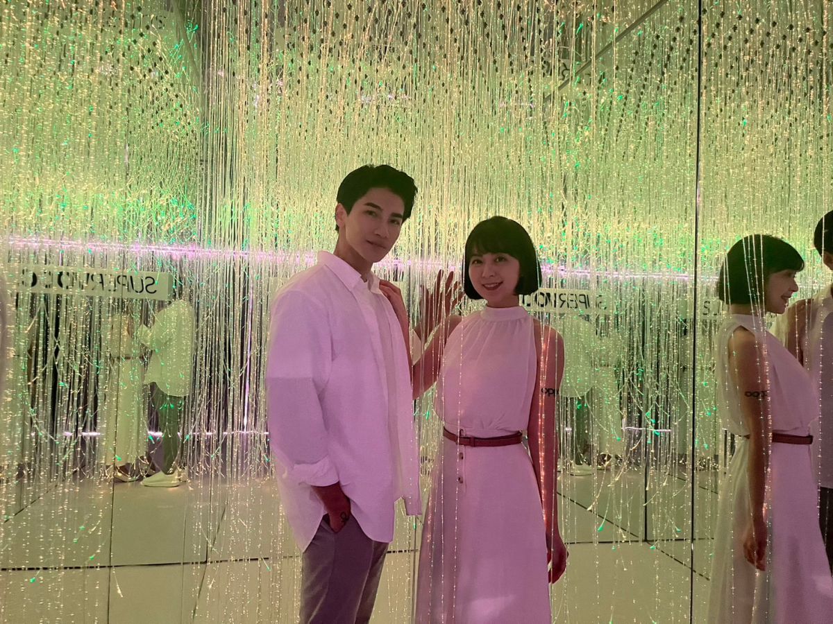 ▲「大人的摺學屋」華山文創園區期間限時概念店 ，走入夢幻紫色時光隧道。（圖／記者鍾怡婷攝）