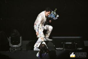 ▲張信哲暌違4年在台北小巨蛋舉辦「未來式2.0」世界巡迴演唱會。（圖／記者林調遜攝, 2023.02.25）