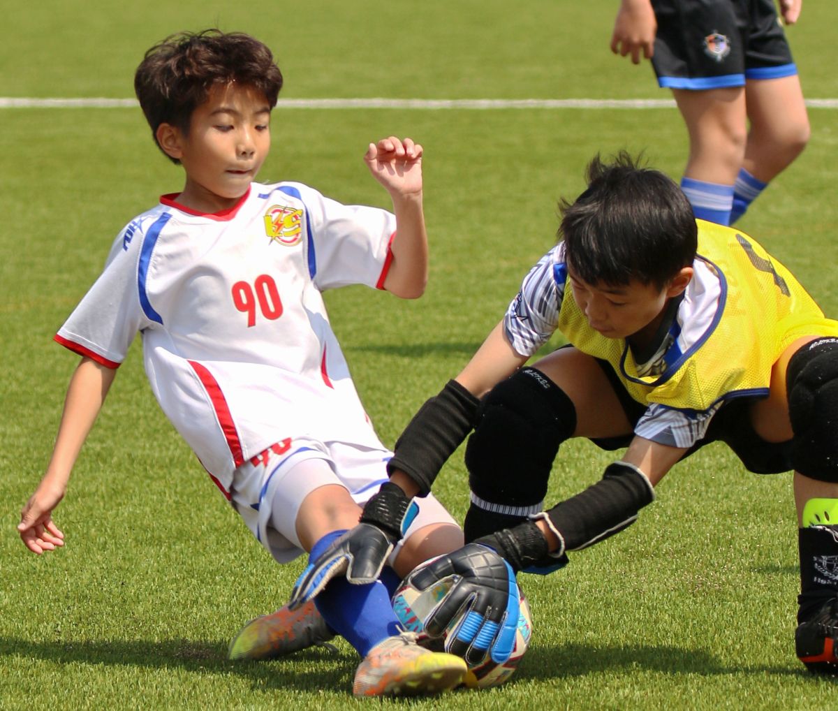 ▲twfc豹守門員及時擋住LS紅鯨86號的攻門。官方提供