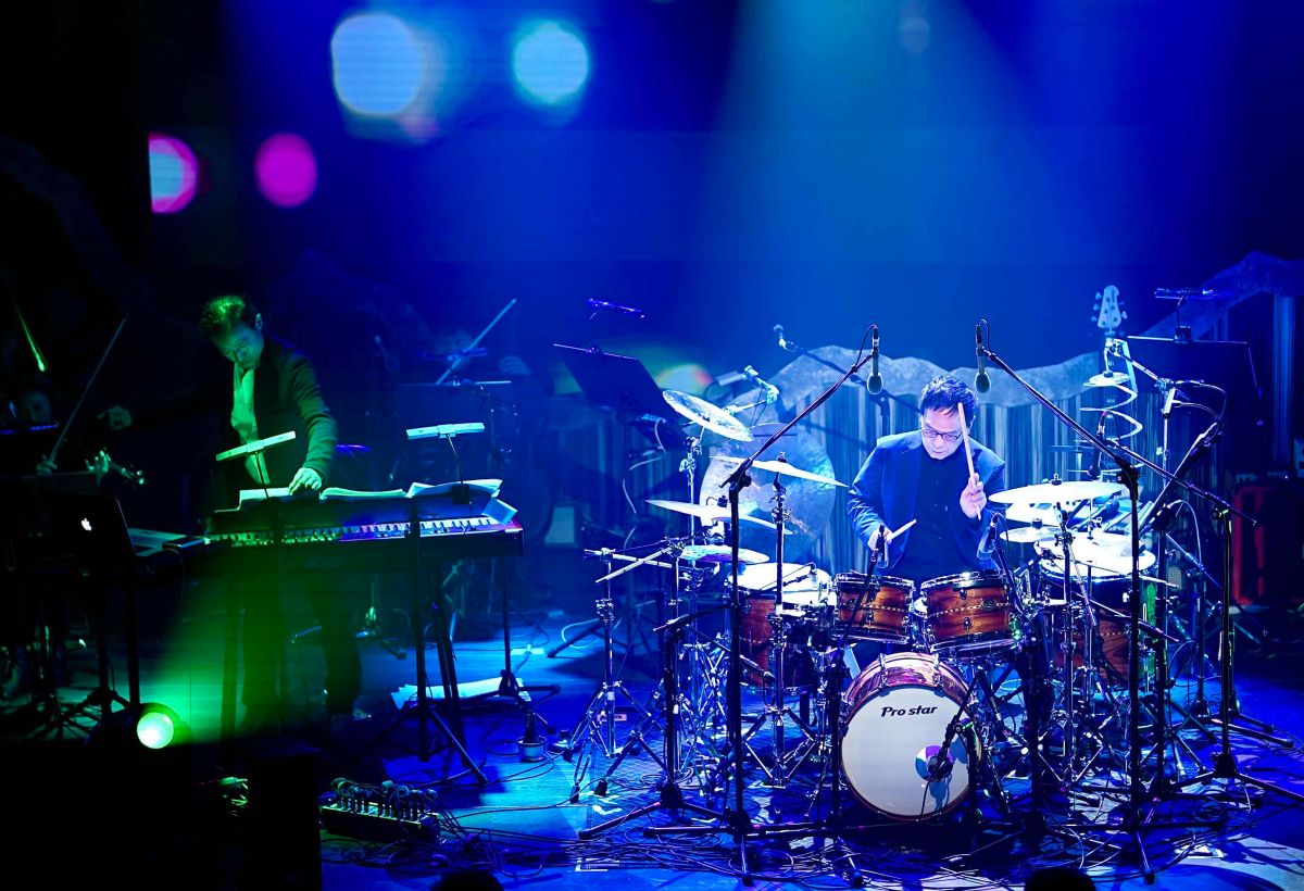 ▲ 台灣鼓王黃瑞豐（右）、鍾興民都曾奪下金曲獎，這次活動可以說是鑲金合作。（圖／果核提供）