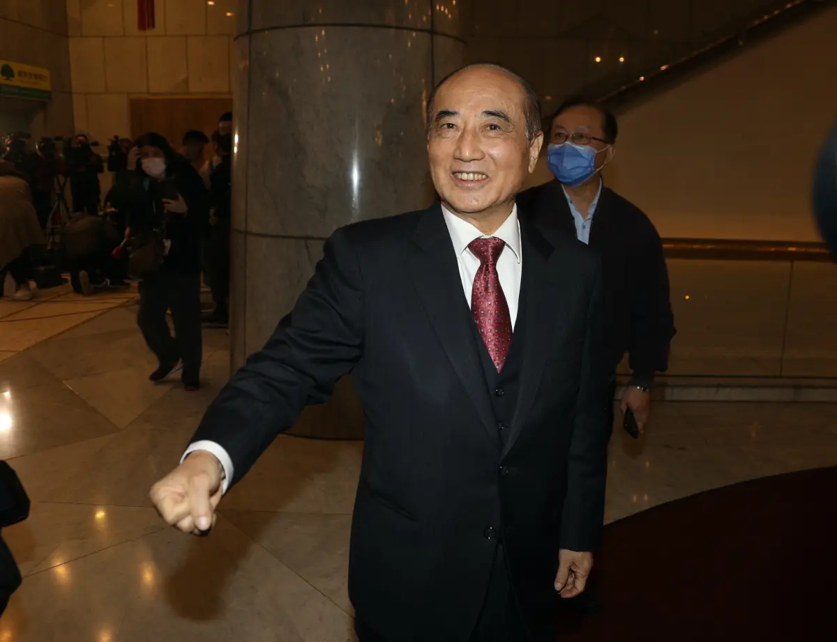 ▲郭台銘日前才邀柯文哲、侯友宜坐下來談合作，昨卻又砲轟柯侯兩人無心團結，都在鬥爭；對此，王金平今受訪緩頰稱，現在個人意見，總是要先保護自己，讓立場可得到伸張。（圖／資料照片）