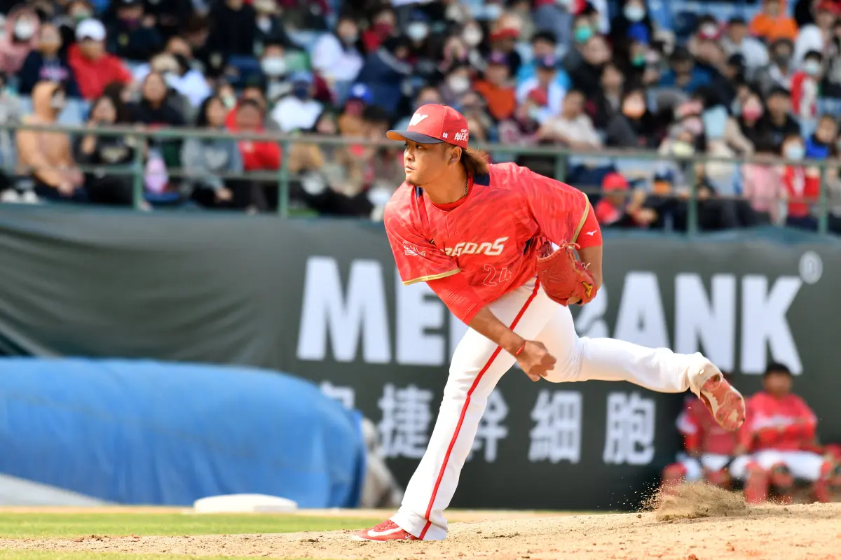 ▲味全龍王躍霖轉到台鋼雄鷹，將成牛棚重要戰力。（圖／記者葉政勳攝 ）