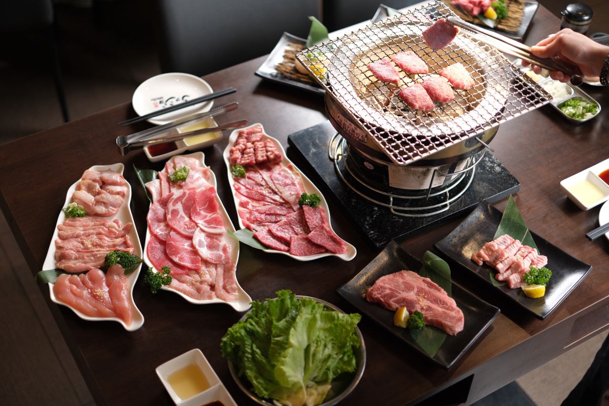 ▲應援WBC世界棒球經典賽為中華隊拚連勝加油！呼應2023世界棒球經典賽將於3/8在台中洲際棒球場開打，「焼肉ショジョYakiniku SHOJO」全台8家店舖將於3/8～3/12限5天，推出經典台灣肉肉拼盤「全面85折優惠」。（圖／燒究集團提供）