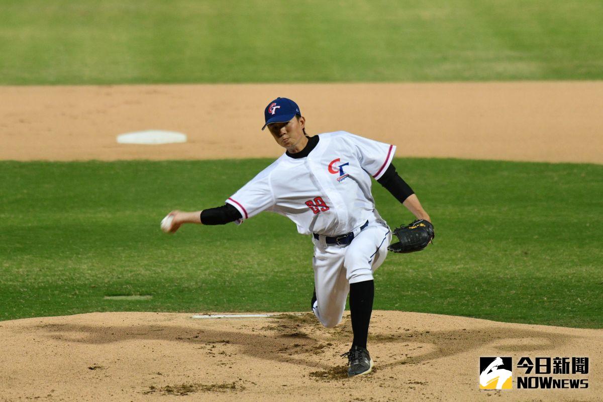 ▲台灣隊今日晚間在台中洲際棒球場迎戰荷蘭隊，由黃子鵬掛帥拚2連勝。（圖／特約攝影林柏年攝）