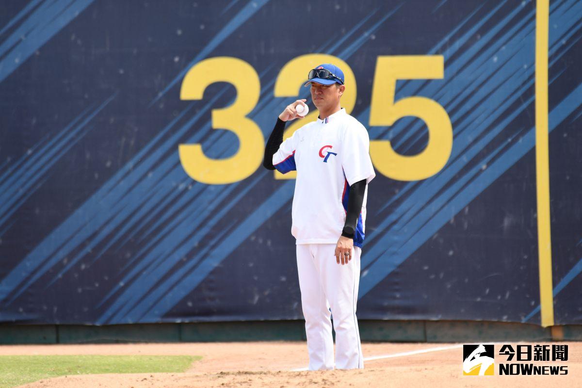 ▲WBC經典賽中華隊投手教練王建民。（圖／特約攝影林柏年攝）