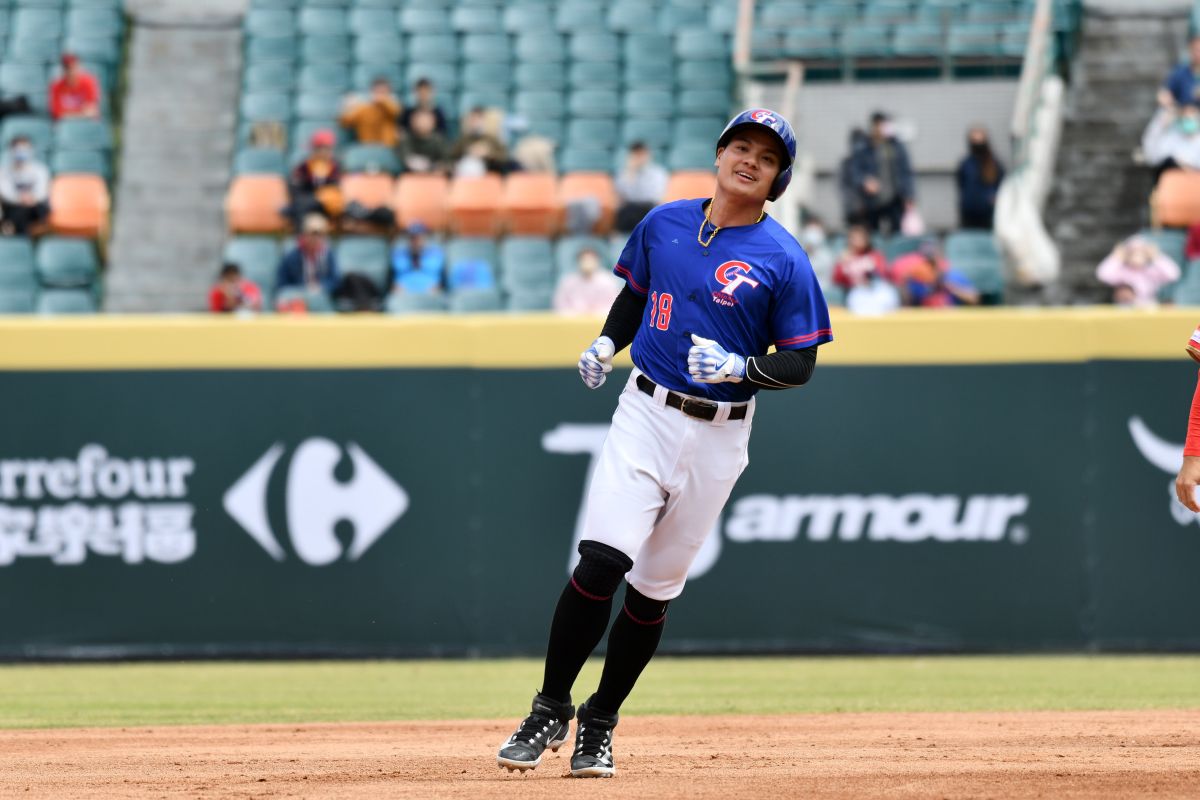 ▲WBC經典賽中華隊張育成。（圖／特約攝影林柏年攝）