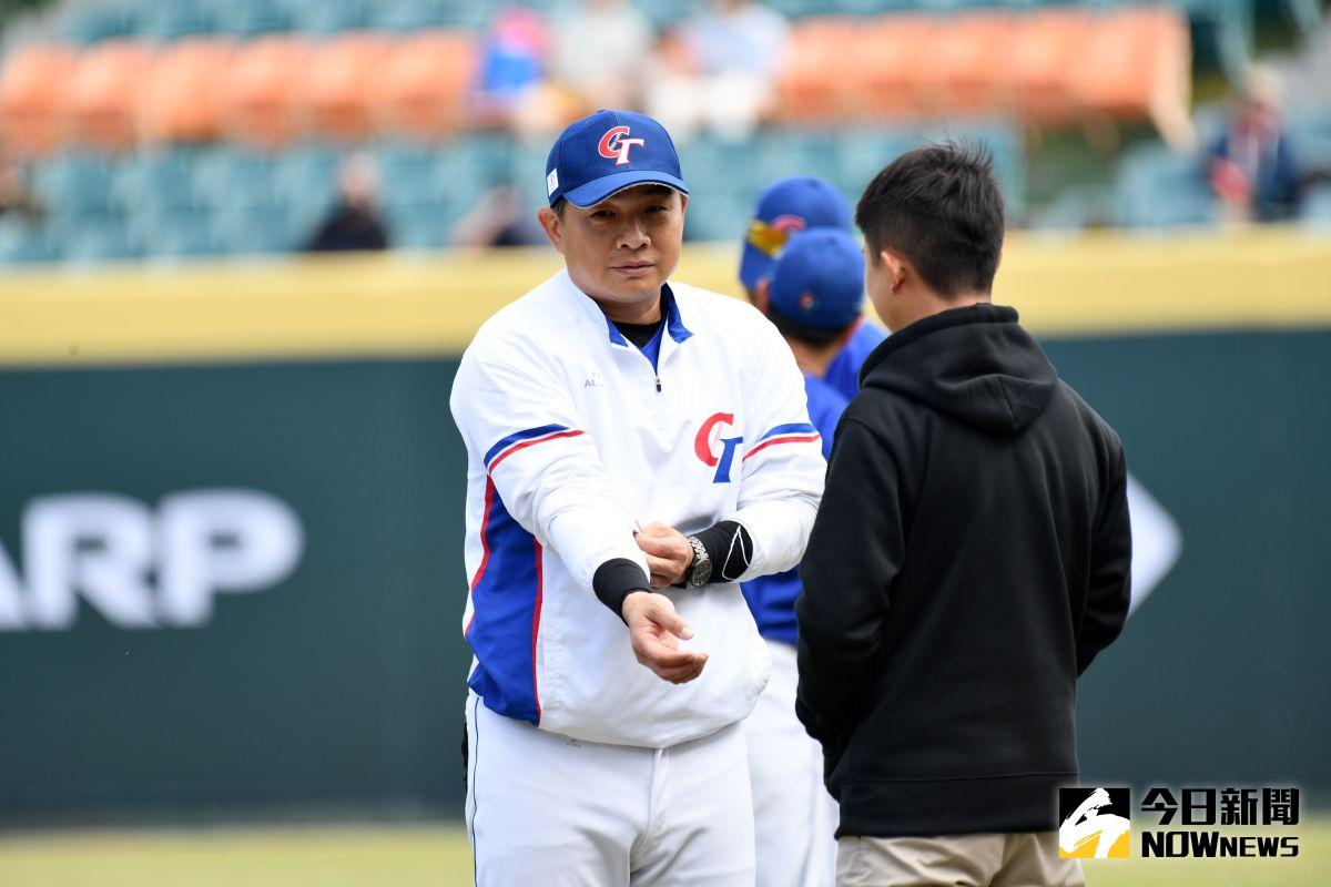 ▲2013年WBC經典賽的「台日大戰」，中華隊在延長賽以3：4遭到對手逆轉吞敗，球隊的靈魂人物「恰恰」彭政閔後來在上《野球名人房》節目時坦言，那場比賽讓他充滿遺憾，自認若是多做一個動作去安慰投手，說不定結果就完全不同。（圖／特約攝影林柏年攝）