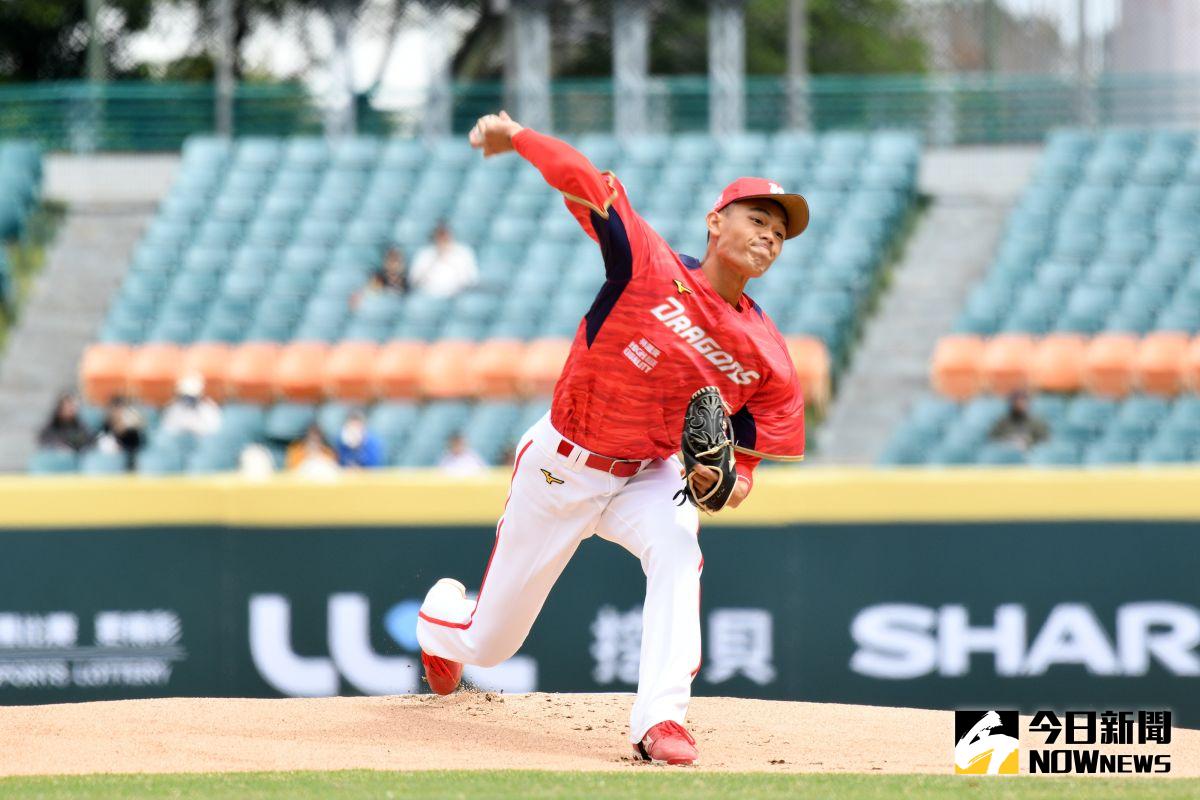 ▲味全龍曹祐齊。（圖／特約攝影林柏年攝）