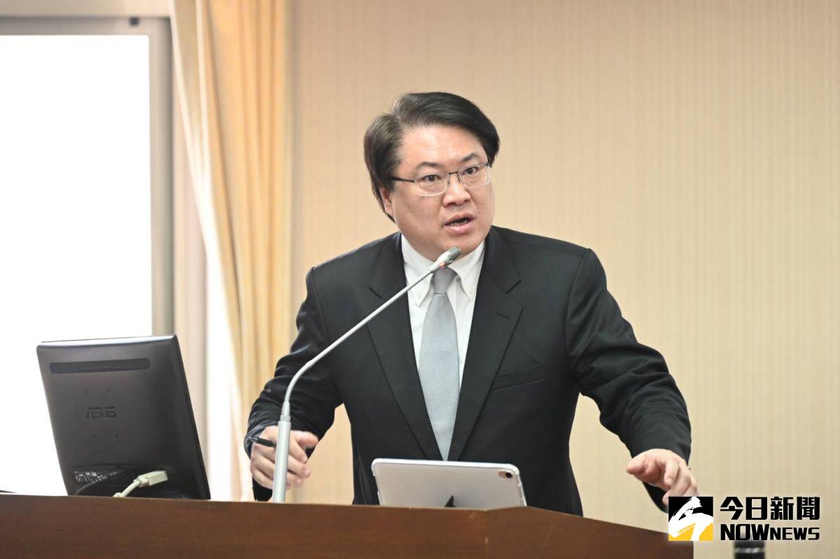 ▲竹聯幫仁堂於台北萬豪酒店大陣仗辦春酒，社會觀感不佳。內政部長林右昌今天表示，警方在第一時間就採取嚇阻行動，他全力支持警政署。（圖／NOWnews資料照）