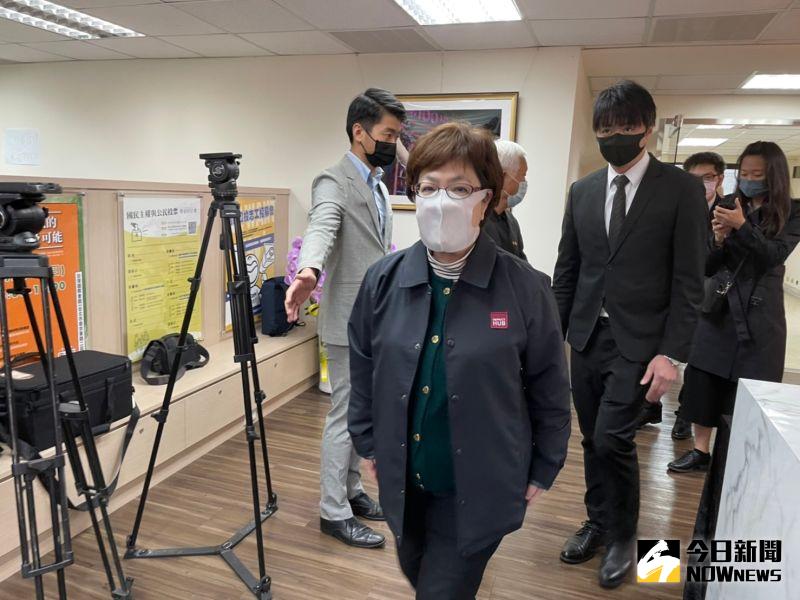 ▲前總統李登輝女兒李安妮赴台灣制憲基金會悼念辜寬敏。（圖／記者黃宣尹攝，2023.03.02）