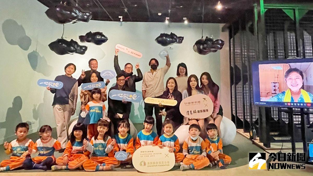 ▲《一起飛吧！》以「飛行」作為核心概念，分別以「自然飛行」及「人為飛行」二個主題串連起兒美館展覽空間與室外場域。（圖／記者陳美嘉攝，2023.03.03）