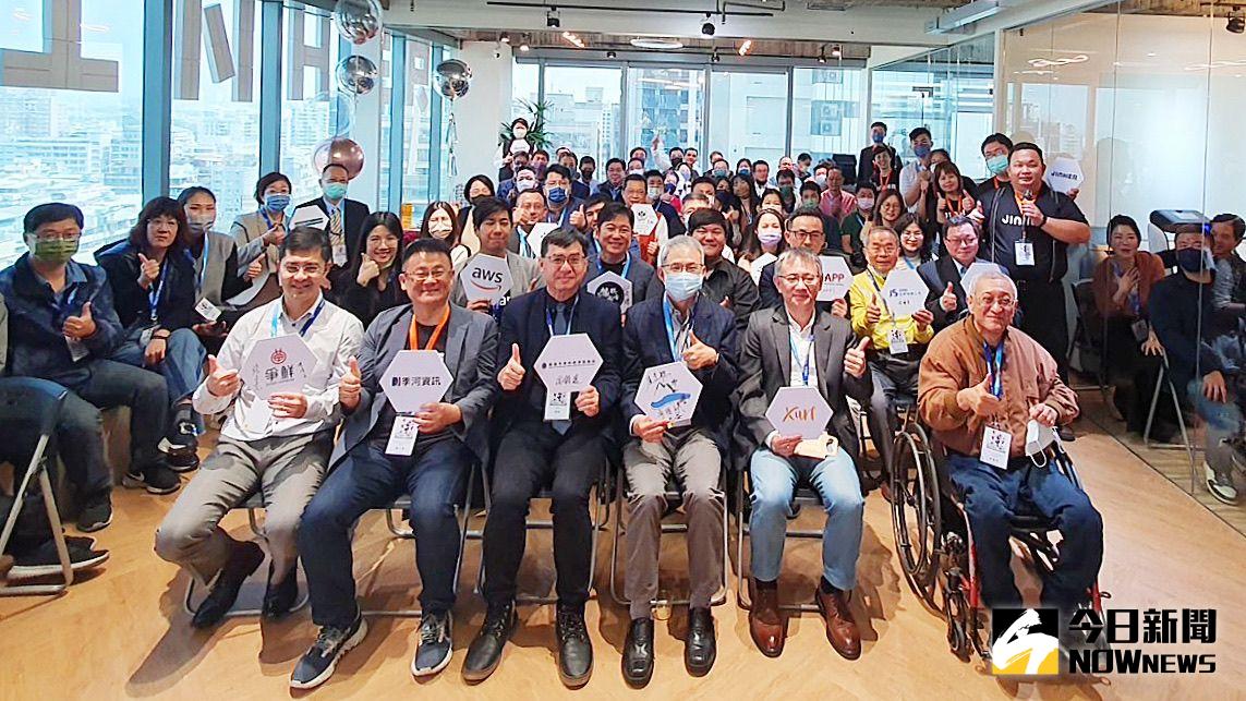 ▲季河資訊舉辦產官學三方交流茶會暨高雄營運辦公室擴大落成典禮。（圖／記者陳美嘉攝，2023.03.03）