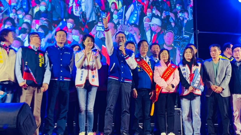 ▲國民黨主席朱立倫率黨內眾大咖為林明溱助選。(圖/記者顏幸如攝,2023.03.03)