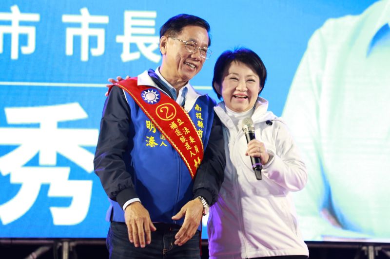 ▲台中市長盧秀燕3度為林明溱站台。(圖/國民黨台中市黨部提供,2023.03.03)