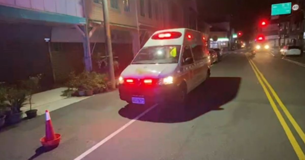 ▲4日凌晨，台中后里某透天厝民宅發生火警，屋內黃姓祖孫3人受困3樓，送醫後不治。（圖／翻攝畫面）  