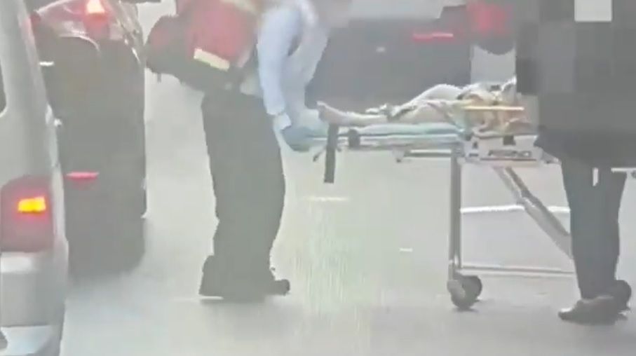 ▲張姓女公關疑因拒絕出場，遭56歲的陳姓酒客持刀猛刺6刀，送醫後不治。（圖／翻攝畫面）  