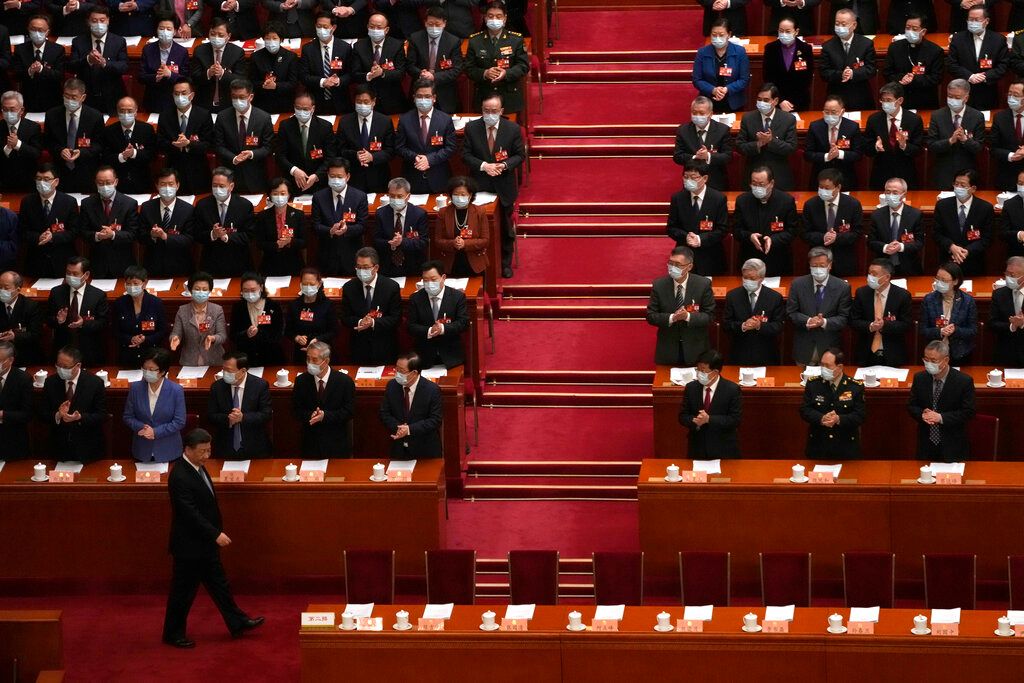 ▲中國全國政協第14屆會議今（4）日下午3點開幕，中共總書記習近平走進會場。（圖／美聯社／達志影像）