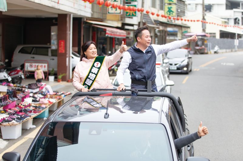 ▲陳翰立是名間鄉首位民進黨籍鄉長,此次協助蔡培慧在名間鄉開出紅盤,奠定勝選基礎。(圖/翻攝自陳翰立臉書)