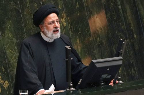 ▲伊朗總統萊希（Ebrahim Raisi）所搭乘的直升機隊傳出硬著陸，目前生死未知。（圖／美聯社／達志影像）