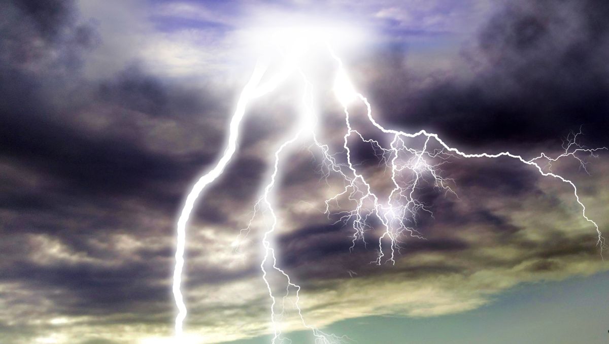 ▲2023驚蟄到，雖然近一周天氣好、將不會有春雷，但命理專家提醒火星刑到海王，建議戒酒15天避災。（示意圖／photoAC）