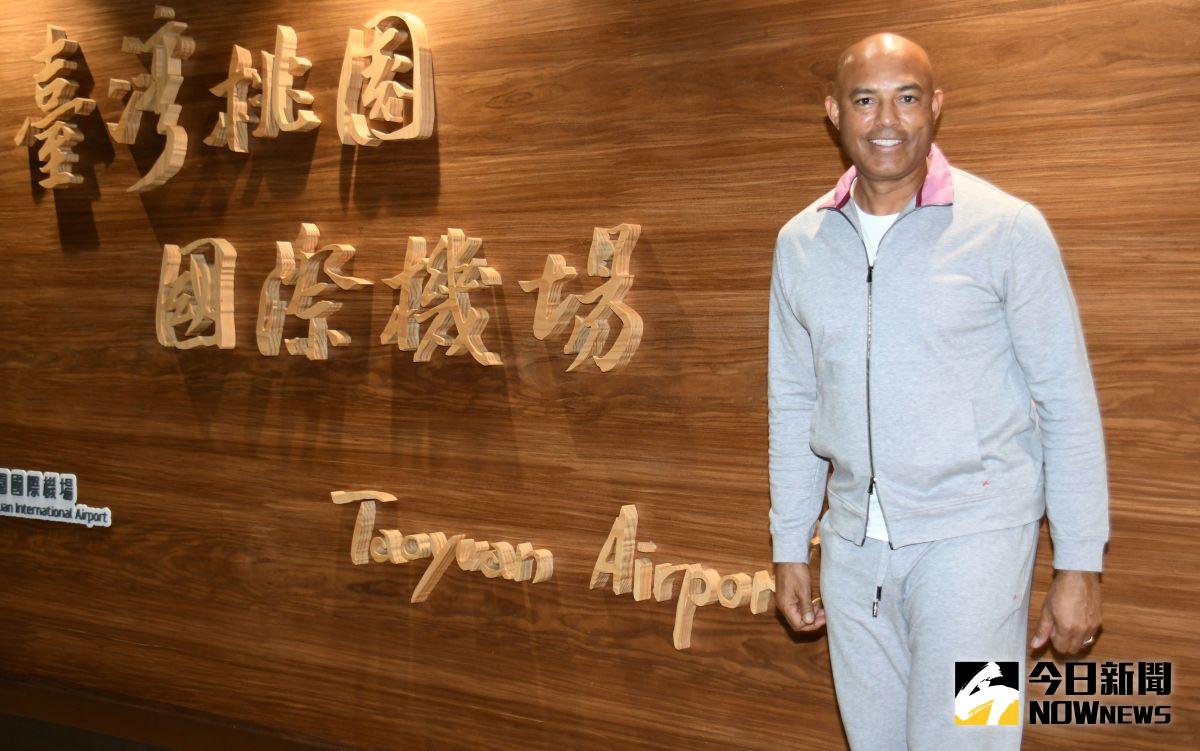 ▲MLB洋基隊前守護神李維拉今晨抵台，下榻慕軒飯店一晚要價15萬元的總統套房，不只有客製化備品及專屬通道電梯，飯店主廚還親自操刀餐飲。（圖／記者林調遜攝）