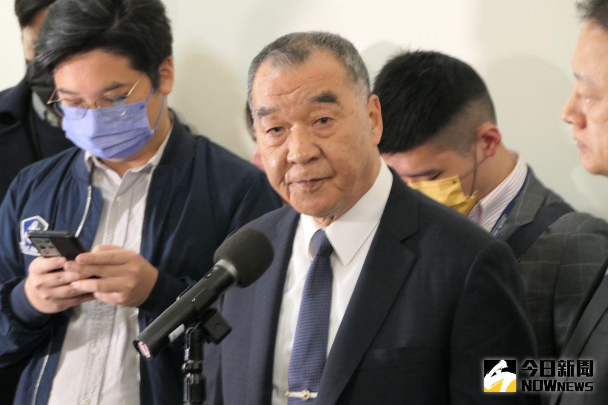 ▲國防部長邱國正今天表示，任何人要炸毀台灣任何設施，已經逾越規範。（圖/記者呂炯昌攝）