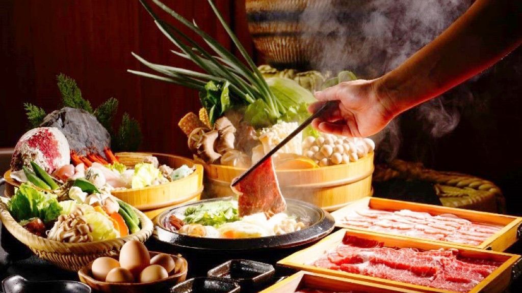 ▲高雄逾20場演唱會在2到4月熱鬧開唱，高市府觀光局繼先前聯合所轄景區店家推超值優惠，再力邀20家旅館及8家觀光工廠一起響應。（圖／高市府觀光局提供）