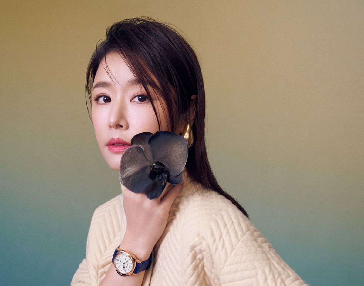 ▲林心如和《華燈初上》的演員姊妹們一起錄實境秀，她每天負責泡咖啡。（圖／《明潮》提供）