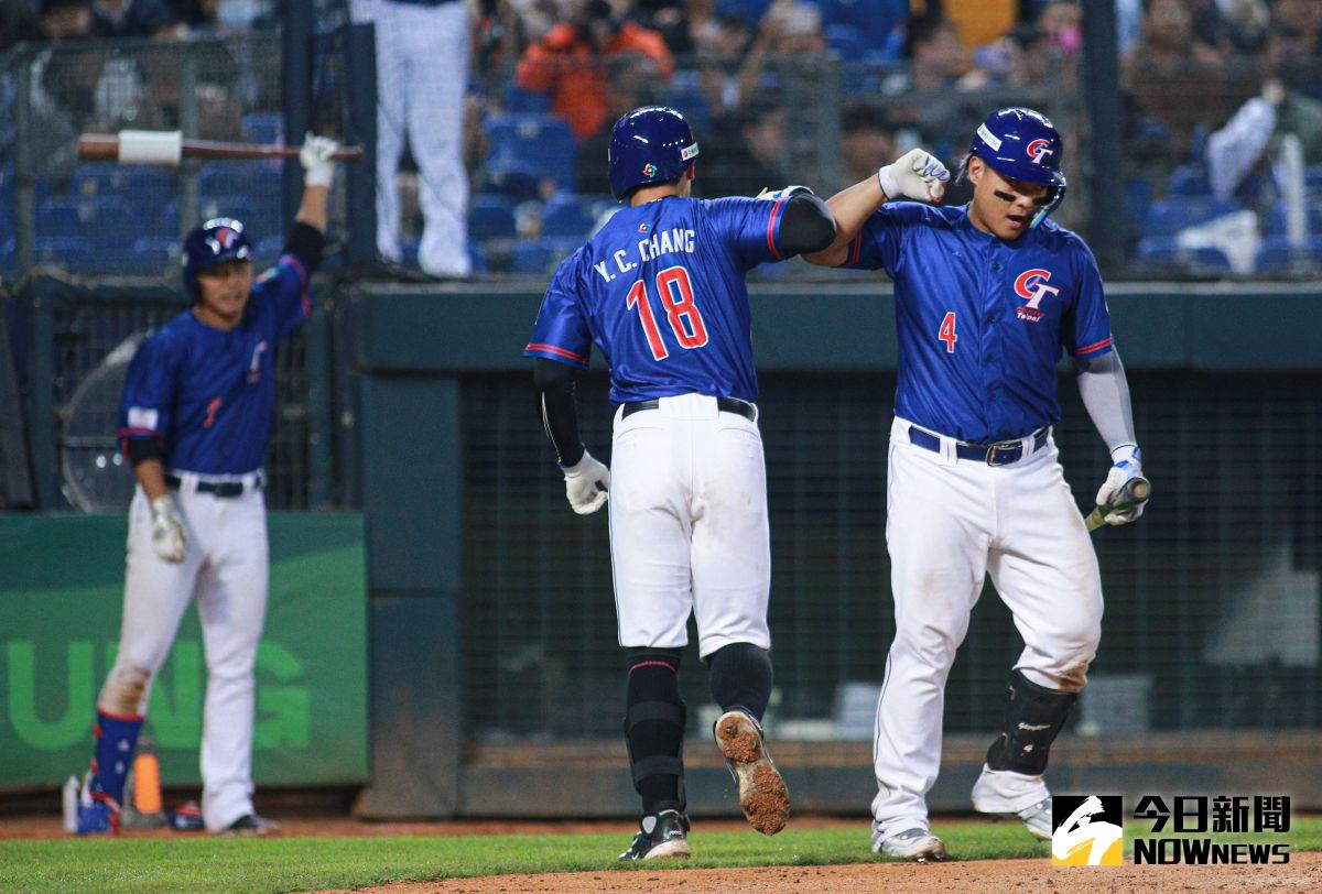 ▲經典賽中華隊今晚首戰巴拿馬，台中洲際棒球場氣溫約18度左右稍涼，風力小但對打者稍微逆風。（圖／記者葉政勳攝 ）