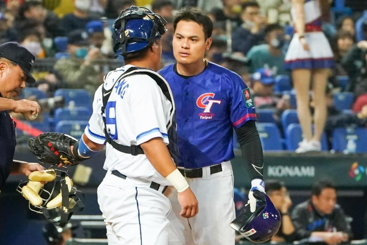 ▲昨（6）日世界棒球經典賽A組官辦熱身賽最後一場由地主中華隊對決富邦悍將，賽事中最大亮點就是主砲張育成對決哥哥張進德。（圖／張育成臉書）