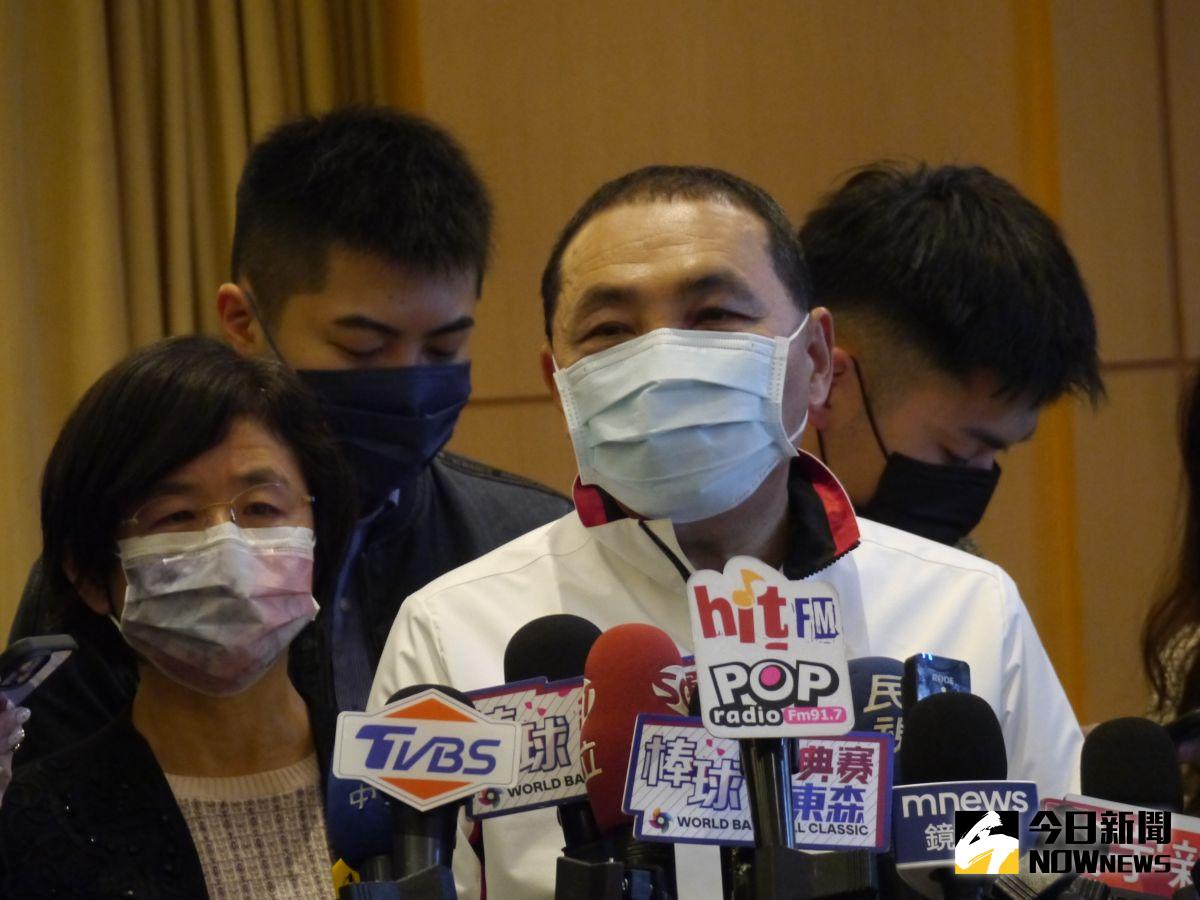 ▲對於外傳國民黨2024大選要5月底甚至6月中人選才會出來，侯友宜在市政會議後受訪說在乎的是民意。（圖 ／記者吳嘉億攝，2023.03.08）