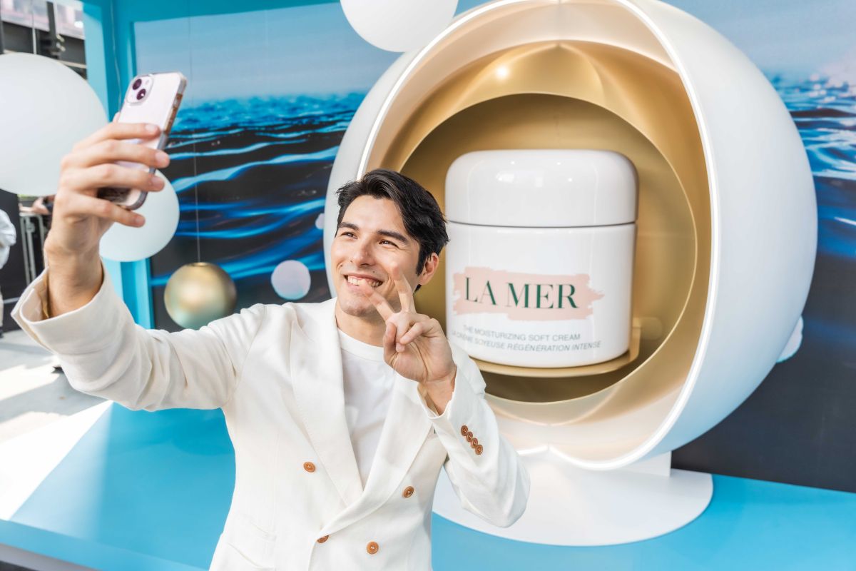 ▲鳳小岳宣布歌手新身分，生日禮物收到太太陪伴。（圖／海洋拉娜）