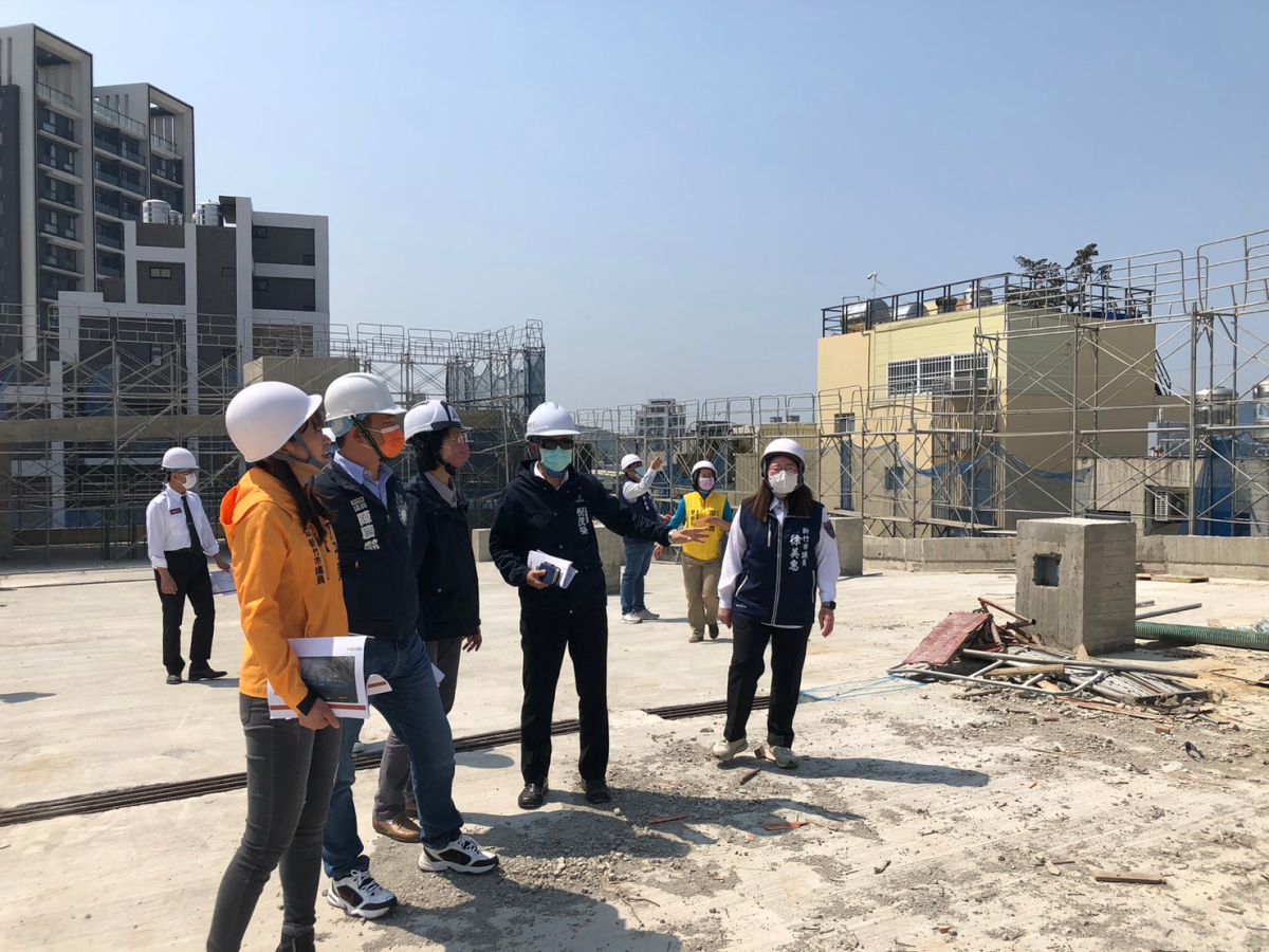 ▲交通處表示，停七停車場於110年3月30日開工，原預定於111年底完工，惟承攬廠商因施工進度嚴重落後，至終止契約日時，實際工程進度僅43％。（圖／新竹市政府提供）