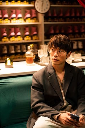 張棟樑推出新歌〈好想再見〉。(圖/HEADLINE音樂提供) ▲張棟樑推出新歌〈好想再見〉。(圖/HEADLINE音樂提供)