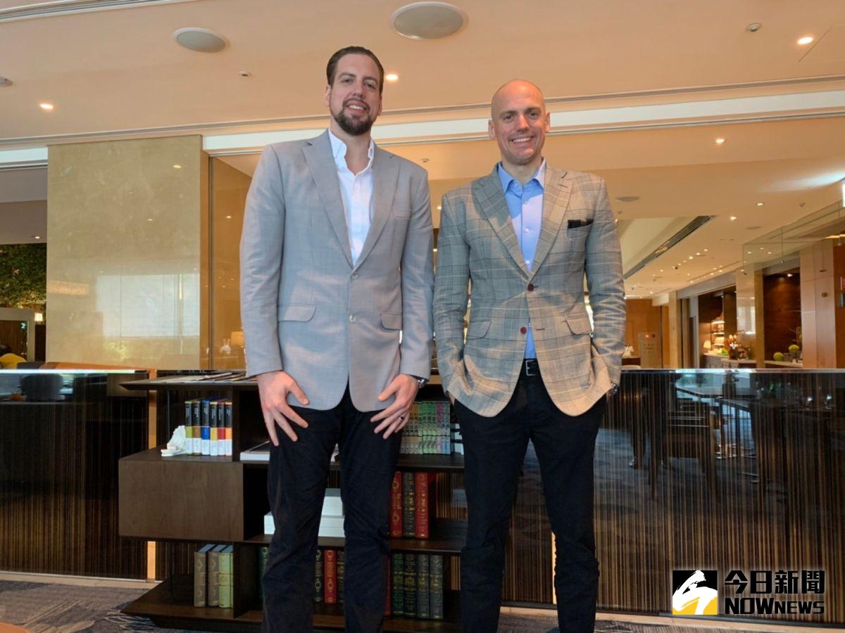 ▲國際知名運動經紀公司Octagon集團，經紀人Lorant兄弟檔Peter(左)和Andras本次來台16天。記者廖聿偉攝