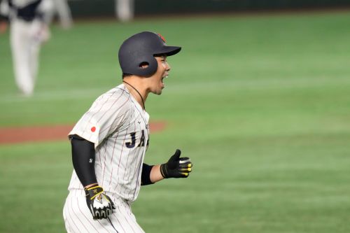 ▲井端此行特別關心的選手，包括2023年WBC冠軍成員周東佑京，以及被視為「日本武士隊」核心的近藤健介（圖中者）。（圖／美聯社／達志影像）