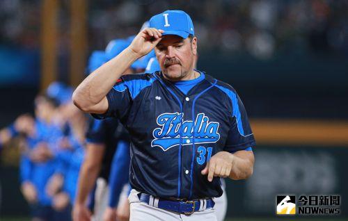 ▲皮耶薩（Mike Piazza）於1992年首度登上大聯盟，隔年就以.318打擊率、35支全壘打成績，於新人王票選全票通過，迅速成為全大聯盟最具影響力的捕手之一。作為一位從第62輪才被選中的選手，Piazza的成功無疑證明了他的努力和天賦。（圖／記者葉政勳攝 , 2023.03.10）