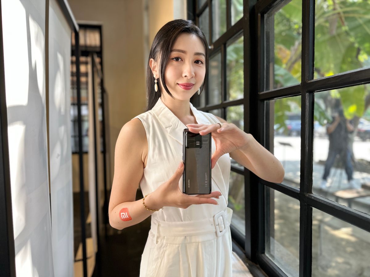 ▲Xiaomi 13 Pro與徠卡合作，讓拍照品質更具質感，但價格則再度突破，要價34888元，成為目前小米最貴的手機。(圖／記者周淑萍攝)