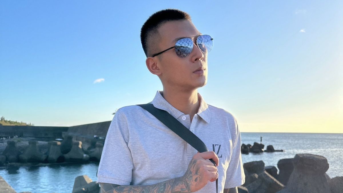 ▲網紅鳳梨首度提到19歲時犯下的前科，除了認錯道歉外，他還刪掉「89對決」片段，希望盡可能導正社會風氣。（圖／翻攝鳳梨FB）