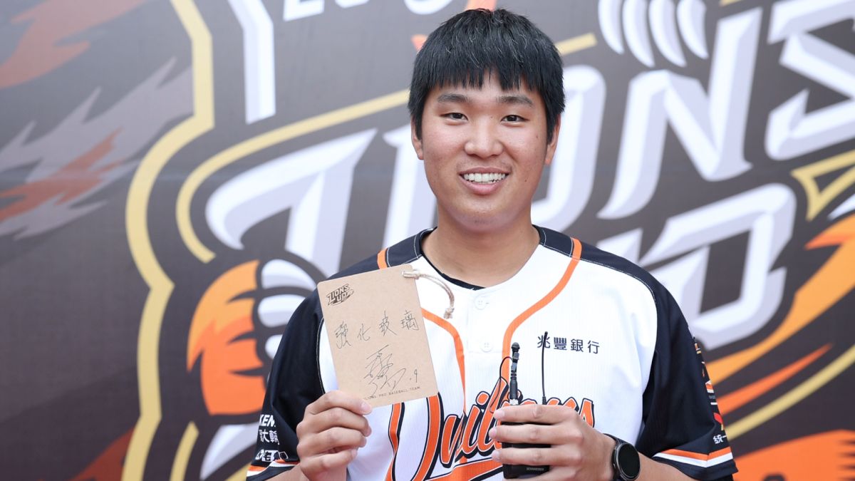 ▲統一獅古林睿煬寫下新賽季目標「強化玻璃」（圖／統一獅球團提供）