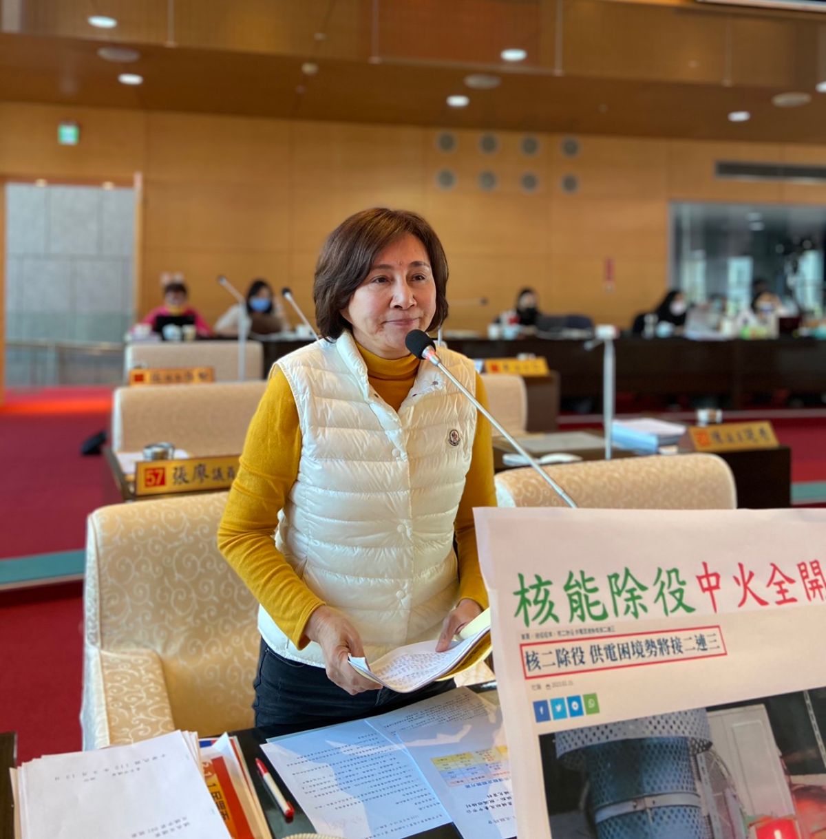 ▲核二2號機除役，議員黃馨慧表示，台電中火會不會火力全開，補足發電缺口(圖／柳榮俊攝2023.3.14)