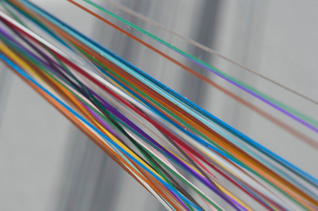 ▲中國國營電信公司正在擬定連結亞洲、中東和歐洲、耗資5億美元海底光纖電纜網絡，以跟美國支持的類似計畫互別苗頭。這是北京與華府日益加劇的科技戰，恐分裂網際網路結構的跡象。圖為海底網路電纜。（圖／美聯社／達志影像）