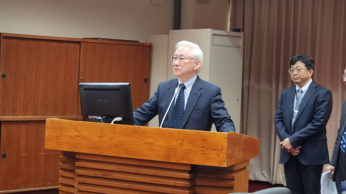 ▲立委今（15）日關切台版「ChatGPT」進度，國科會主委吳政忠回應，年底共用模型會出來，但不要想成是OpenAI那種對話式引擎。（圖／記者李琦瑋攝，2023.03.15）