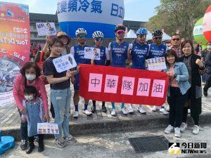 地主選手盧紹軒親友團熱情應援。記者廖聿偉攝 ▲地主選手盧紹軒親友團熱情應援。記者廖聿偉攝