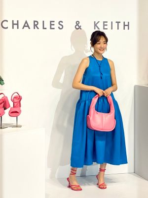 王淨「春風滿面」現身回應合照 8字讚曹佑寧洩情人節禮 ▲身為CHARLES & KEITH發表會常客的王淨,相當關注品牌設計。(圖/記者蕭涵云攝)
