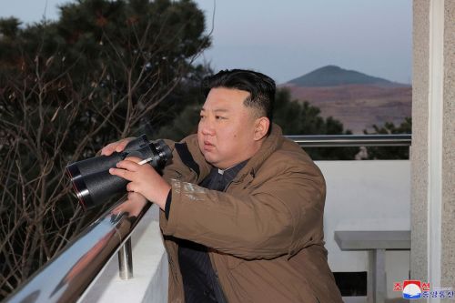 金正恩復胖了!體重再飆回140kg 北韓官員急找海外藥物幫治病